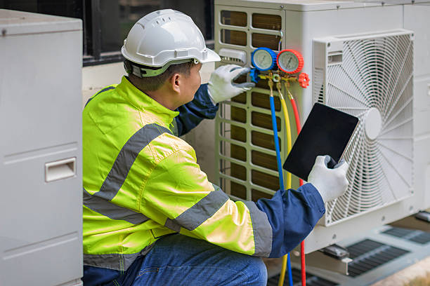 Professional Hvac Maintenance technician working in Poplar Grove, IL